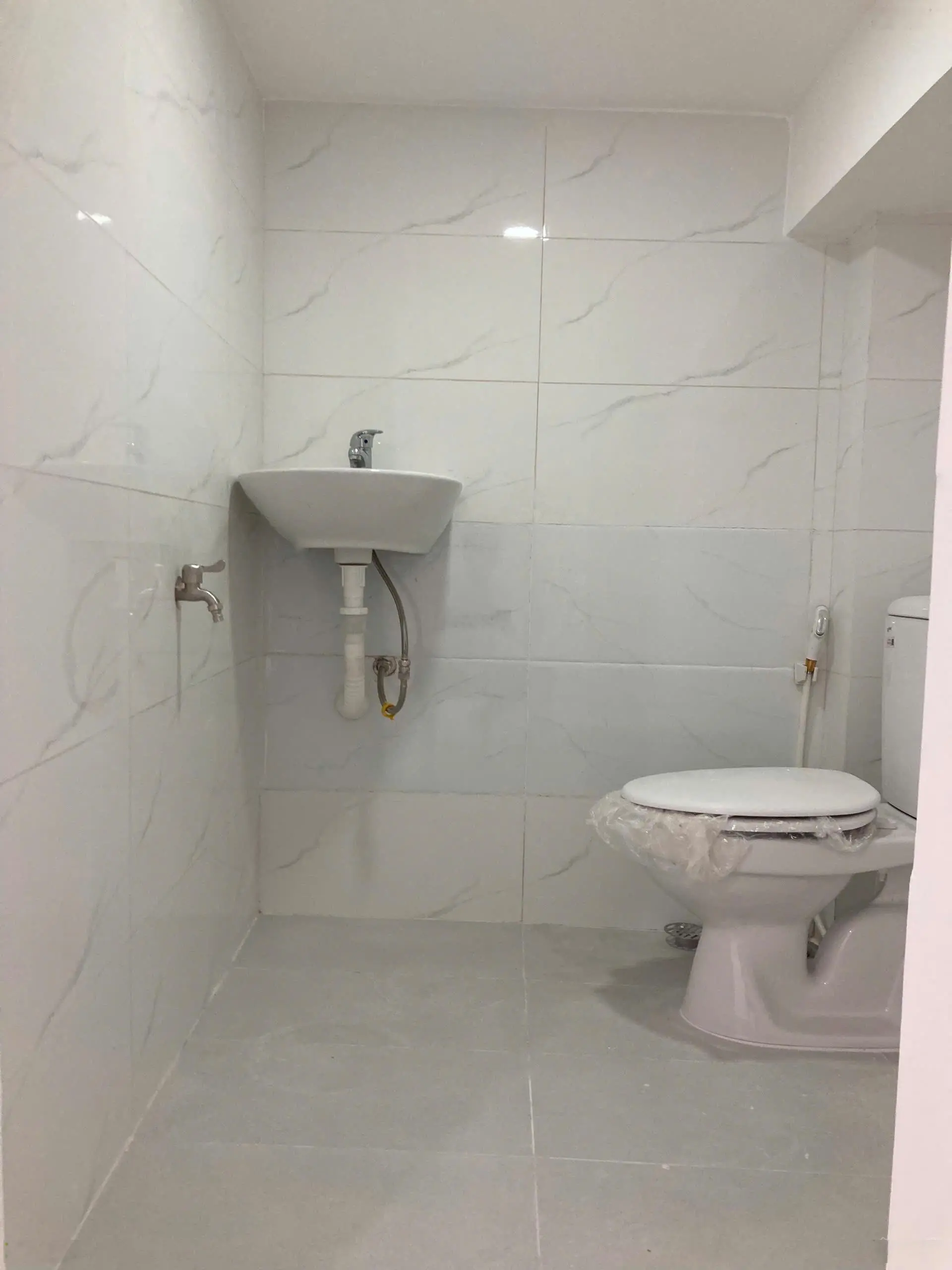 Bán gấp nhà Mễ Cốc, sát chợ, khu an ninh, nở hậu, hỗ trợ vay bank