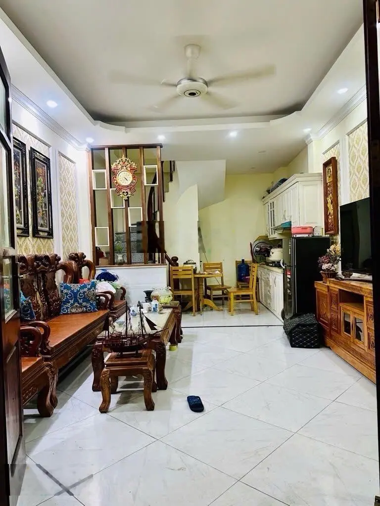 Bán nhà Xuân Phương Nam Từ Liêm ô tô đỗ cổng 5 tầng giá 4 tỷ 650
