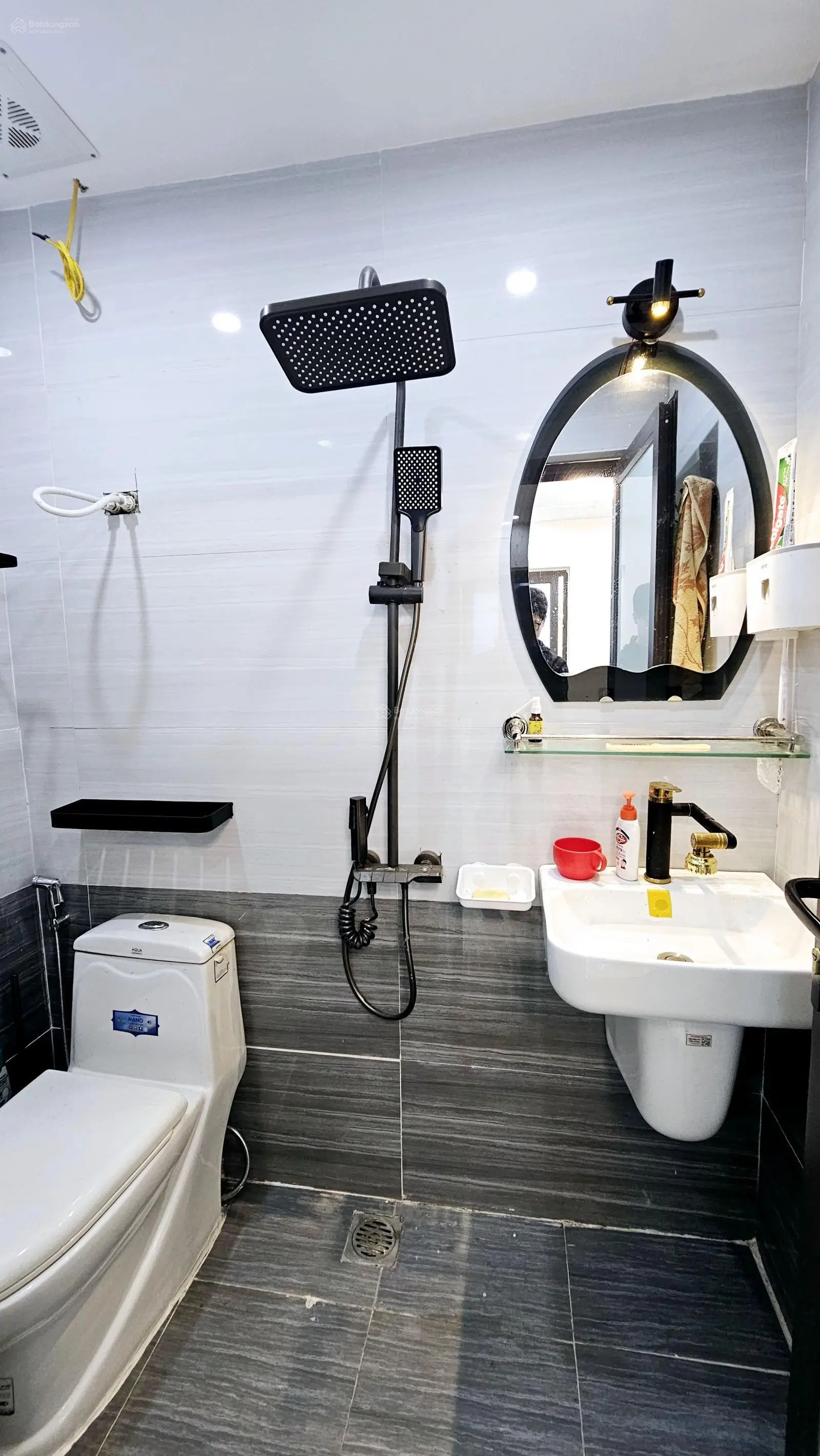 Cực hiếm. Nhà An Đà căn góc 2 tầng, ngõ trước nhà 5m, sân cổng riêng, để lại full đồ chỉ 1,75 tỷ