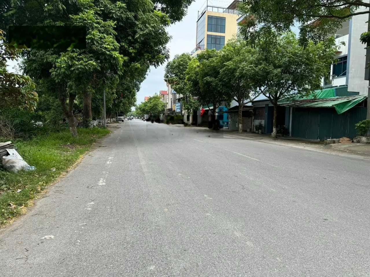 Bán đất tặng nhà 3 tầng mặt đường kinh doanh