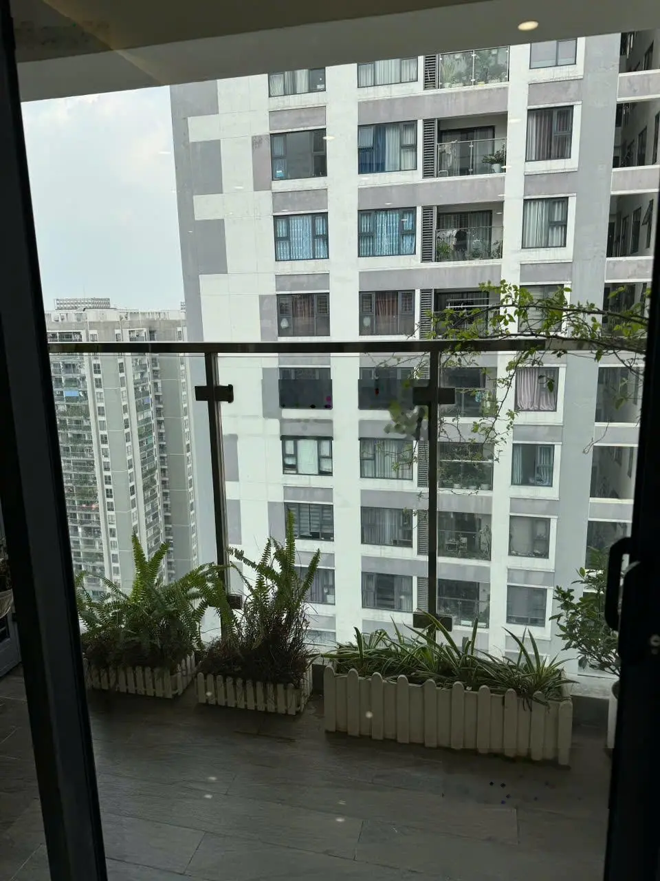 Chính chủ bán căn hộ tại Imperia Garden, diện tích 73m2, 2PN 2WC, cửa TB ban công ĐN, full nội thất