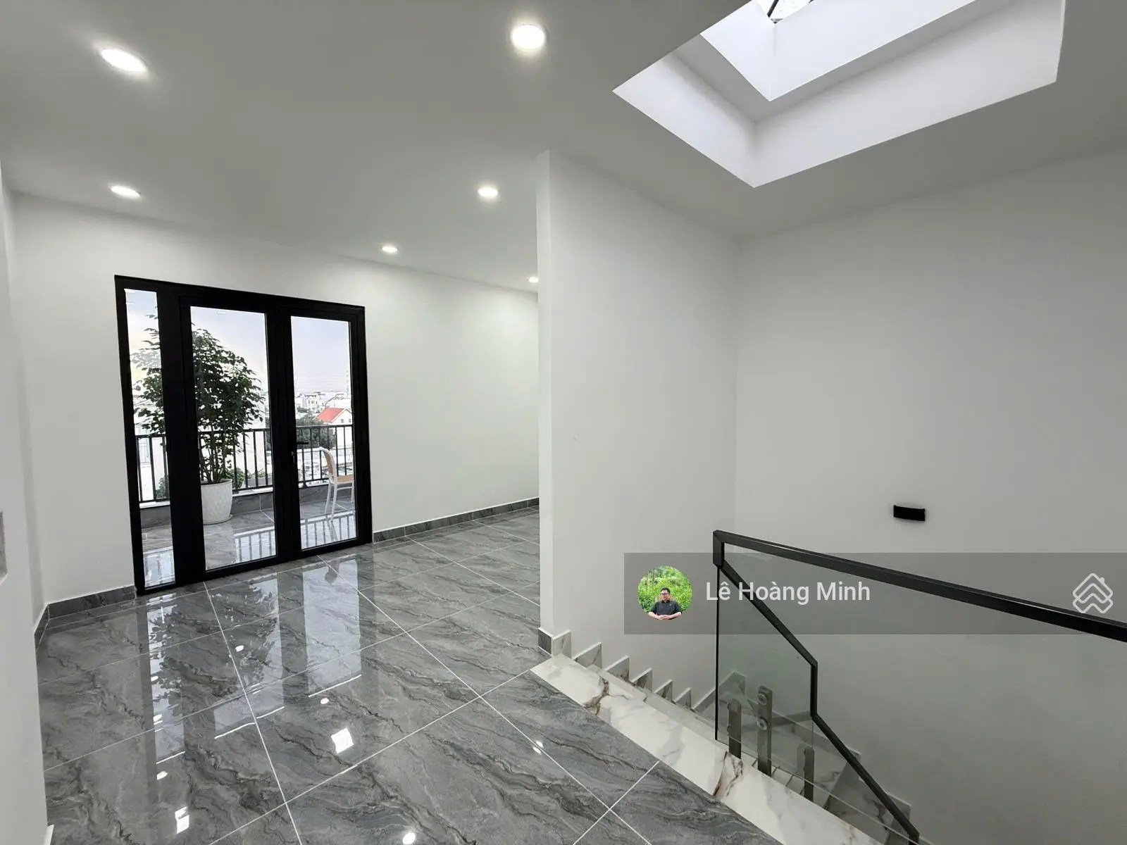 Nhà phố hiện đại 1 lửng 3 lầu Full nội Thất 1/ Đường TCH 16 ( Ngay Dương Thị Mười)