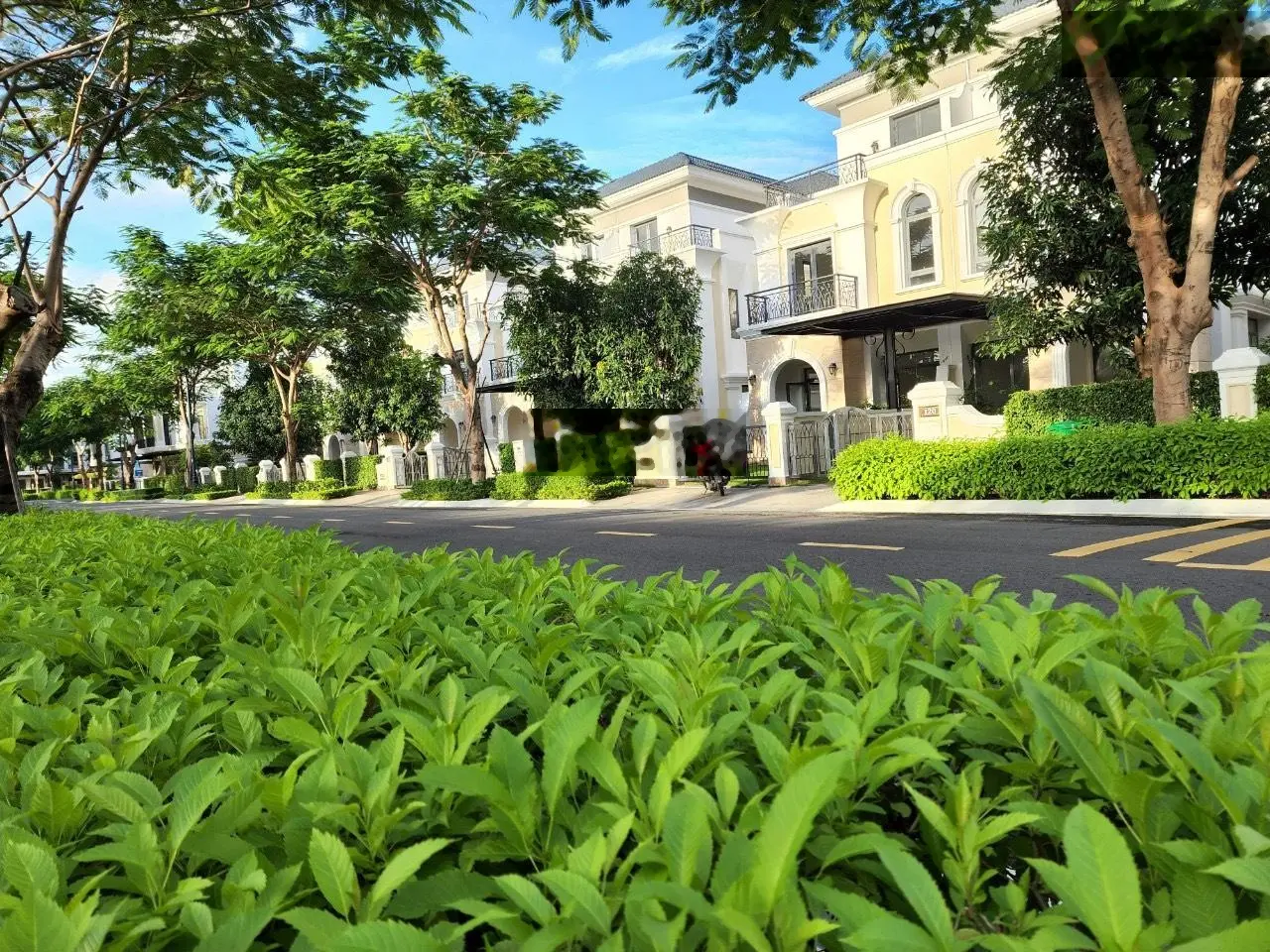 Căn Nhà Phố Diện Tích Hiếm 6x20 KDC VEROSA PARK, Giá Bán 18 Tỷ Nhà Thô