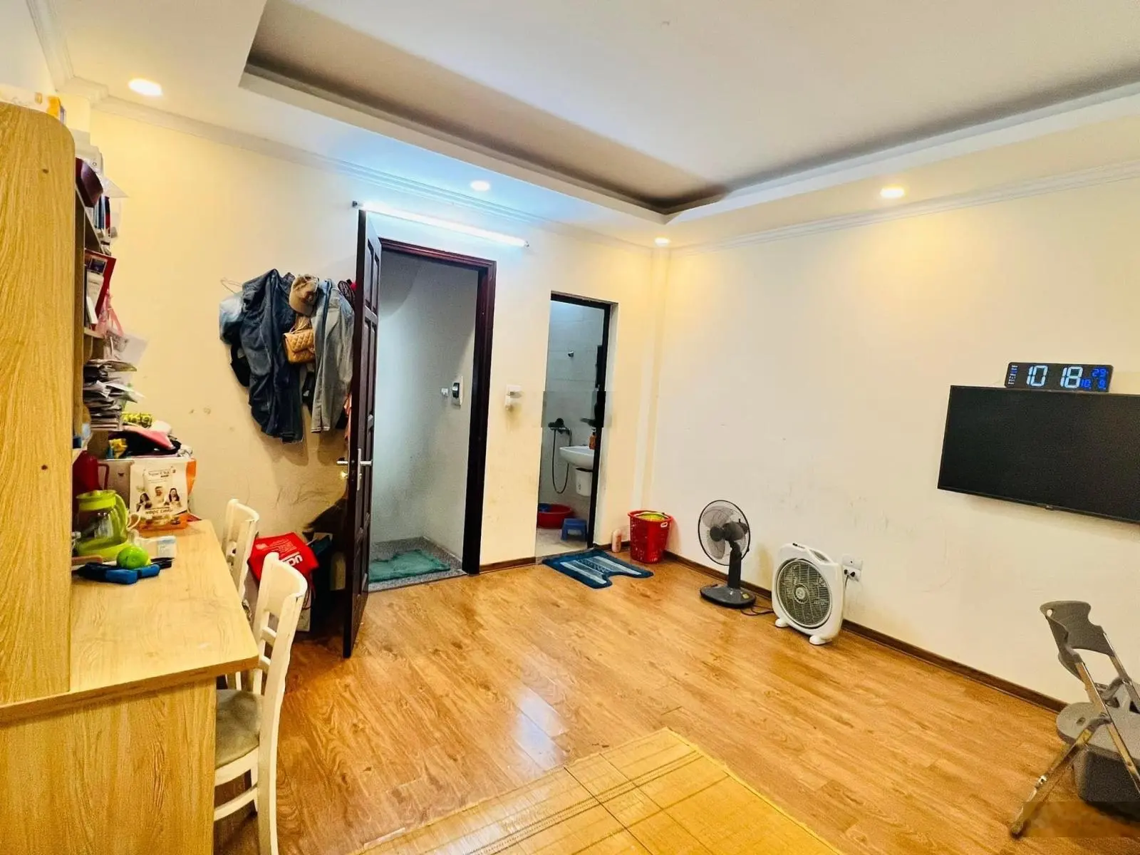 Nhanh! Giáp Ngoại Giao Đoàn, Xuân La 35m2 x 5 tầng, MT: 4.2m. Ngõ thông, ô tô đỗ cổng. Giá 6.3 tỷ
