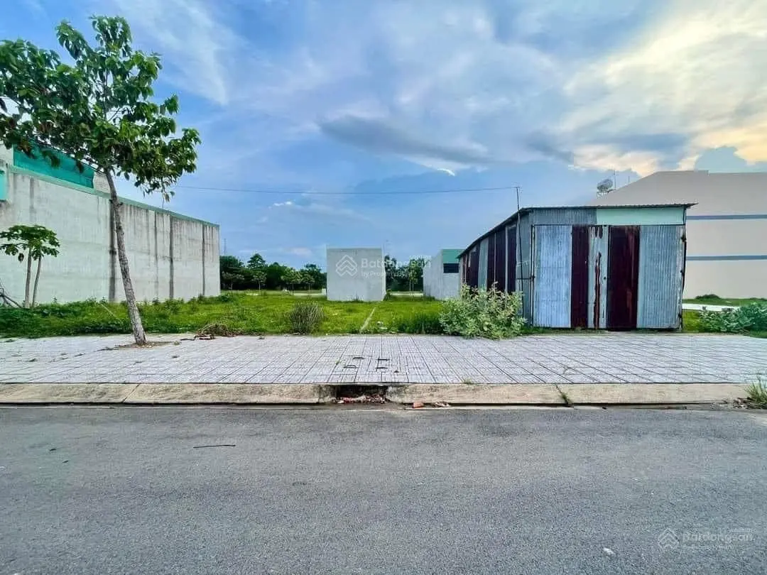 Đi về quê bán đất Phạm Thái Bường, P4, Vĩnh Long. Gần Trường chuyên Nguyễn Bỉnh Khiêm, 120m2