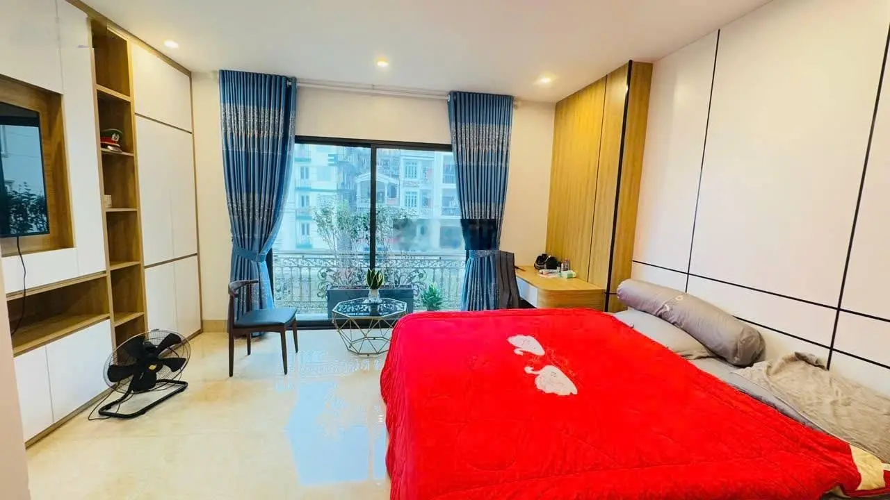 Siêu phẩm phố Chùa Láng, ô tô, vỉa hè, 8 tầng thang máy, KD vừa ở vừa cho thuê ổn định 50tr/tháng