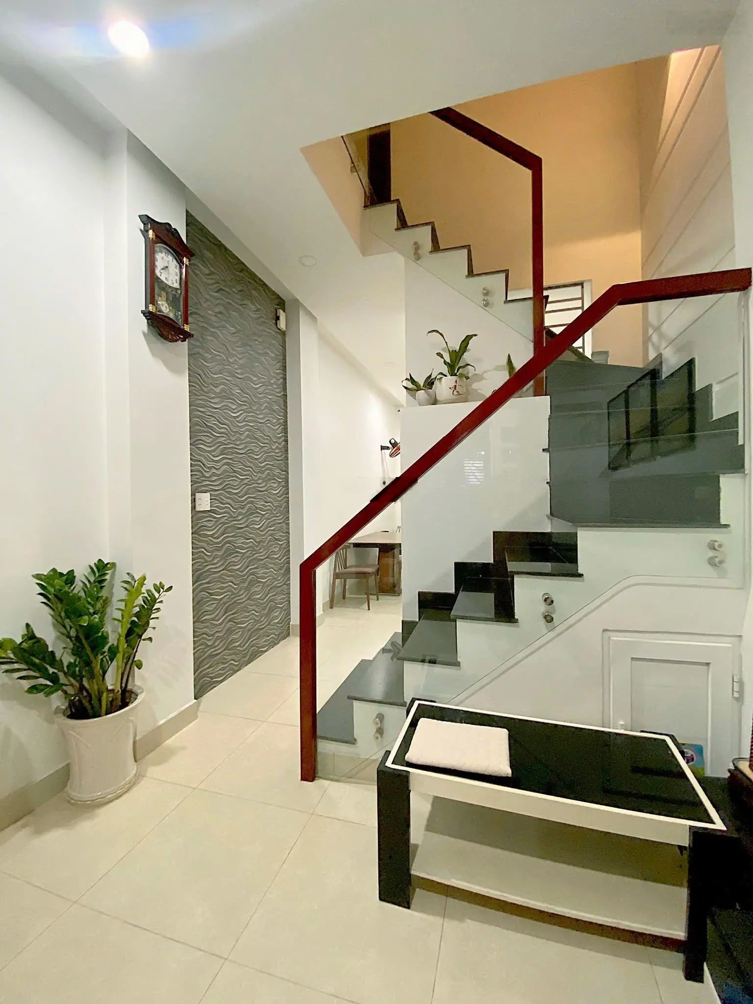 BÁN NHÀ ĐẸP GẦN TẠ QUANG BỬU 52m2, KẾ ĐẠI HỌC CÔNG NGHỆ SG.