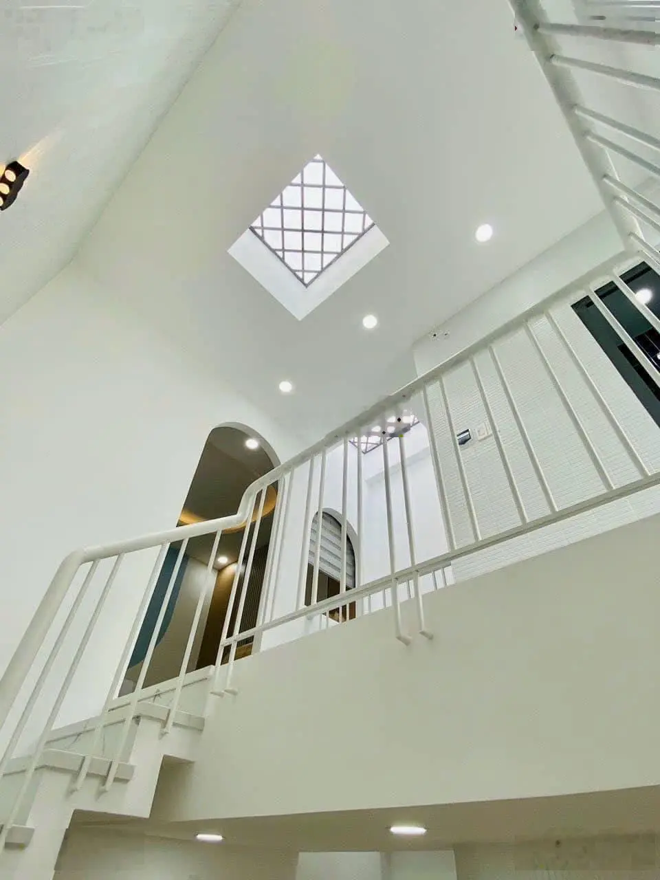 Nhà có sẵn HĐT 14 tr/tháng đường 4m Phan Tây Hồ, PN. DT 54m2 sát trường mầm non Học Viện