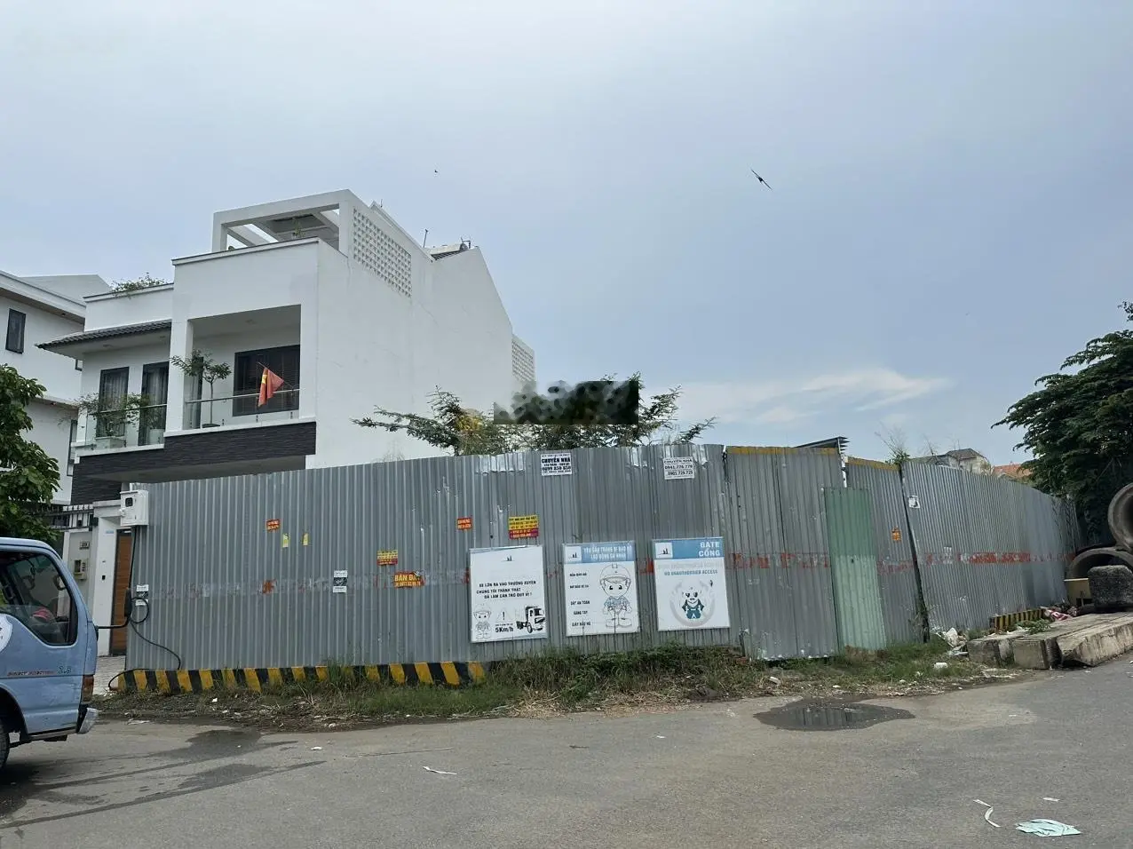 Bán đất góc 2MT gần UBND phường An Phú, DT 10x20m giá 30 tỷ