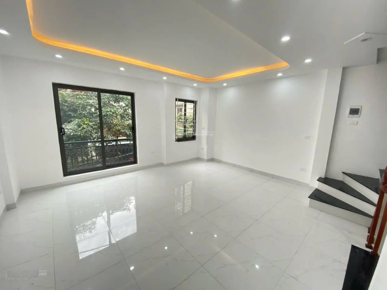 Hơn 7 tỷ tí có ngay nhà Đại Mỗ ô tô vào nhà, 10 ra mặt phố DT 32m2, 5 tầng, MT5.3m, mới đẹp ở ngay