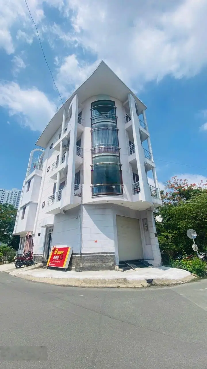 Giá chỉ 7,5 tỷ Bán Gấp nhà Góc 2MT đường 12m khu A Làng Đại Học Phước kiểng Nhà Bè. DT 5x15M. 293M2