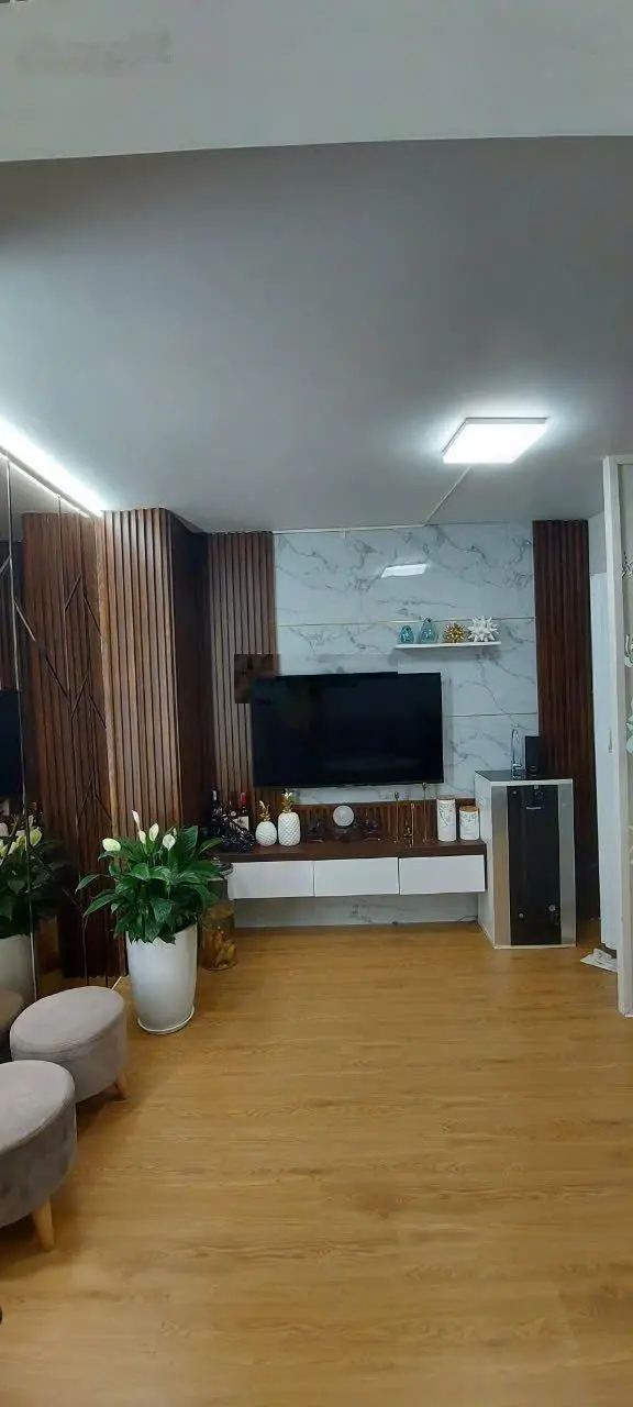 Bán nhà Hào Nam, 23.1m, 5 tầng, ngõ ô tô, cạnh Nhạc Viện, giá 3.65 tỷ