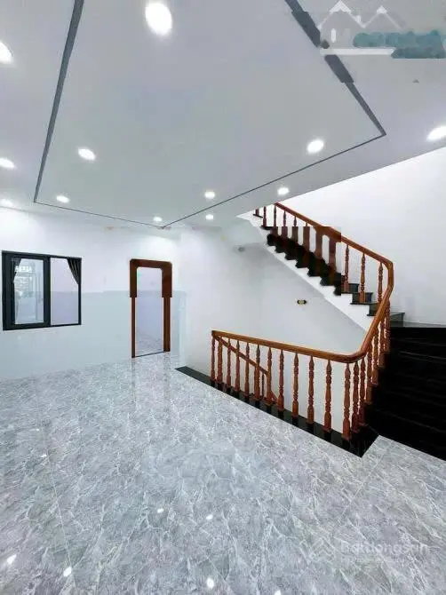 Kinh doanh cần vốn bán gấp căn nhà đường Bờ Xe Lam xã Tân Kiên Bình Chánh, SHR, Giá 2tỷ550