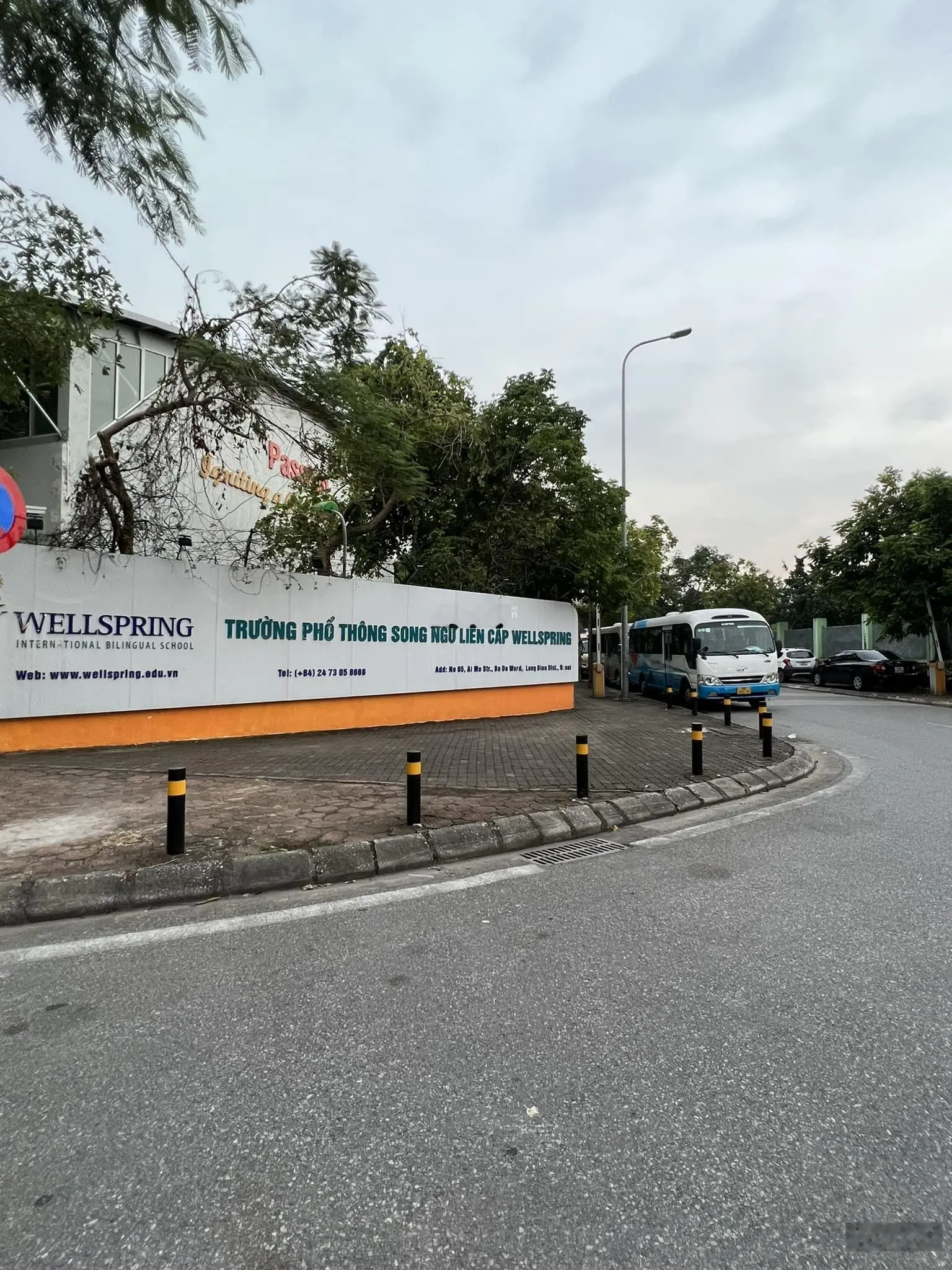 Hiếm vài bước ra oto - nhà đẹp ở luôn - trung tâm long biên