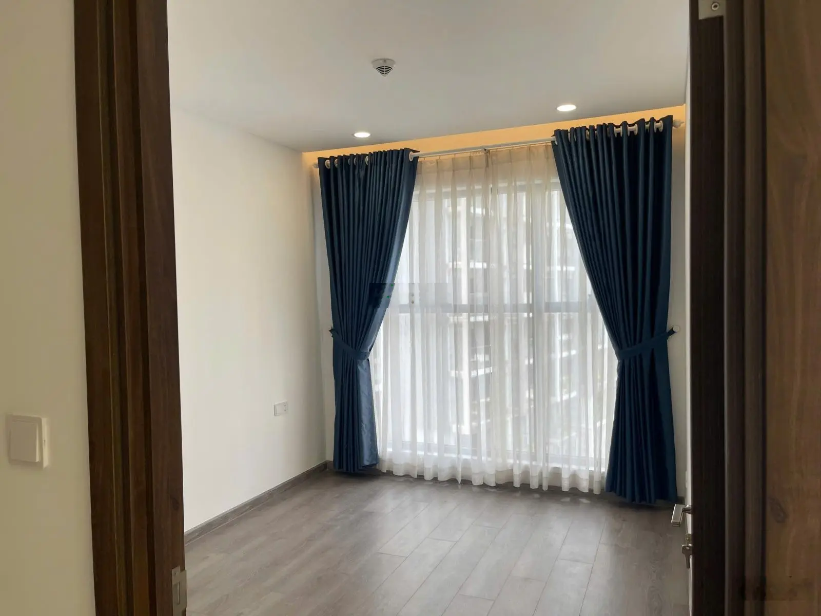 Bán căn 2PN 96m2 Diamond Brilliant, view hồ bơi clubhouse, giá 5.6 tỷ bao hết, NTCB, tầng đẹp