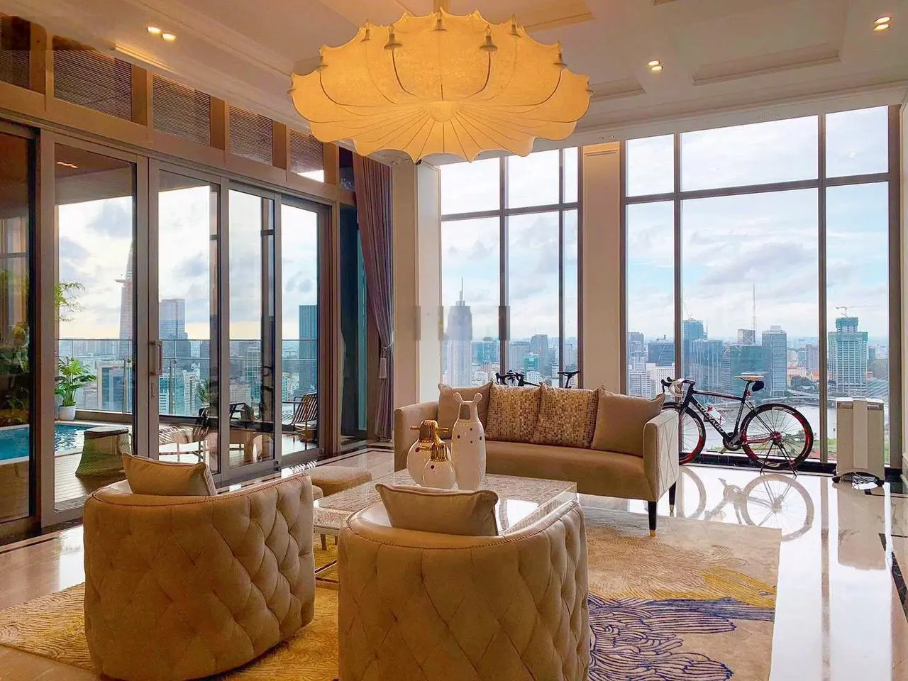 Bán penthouse 379m2 view panorama trung tâm Sài Gòn, full nội thất nhập khẩu