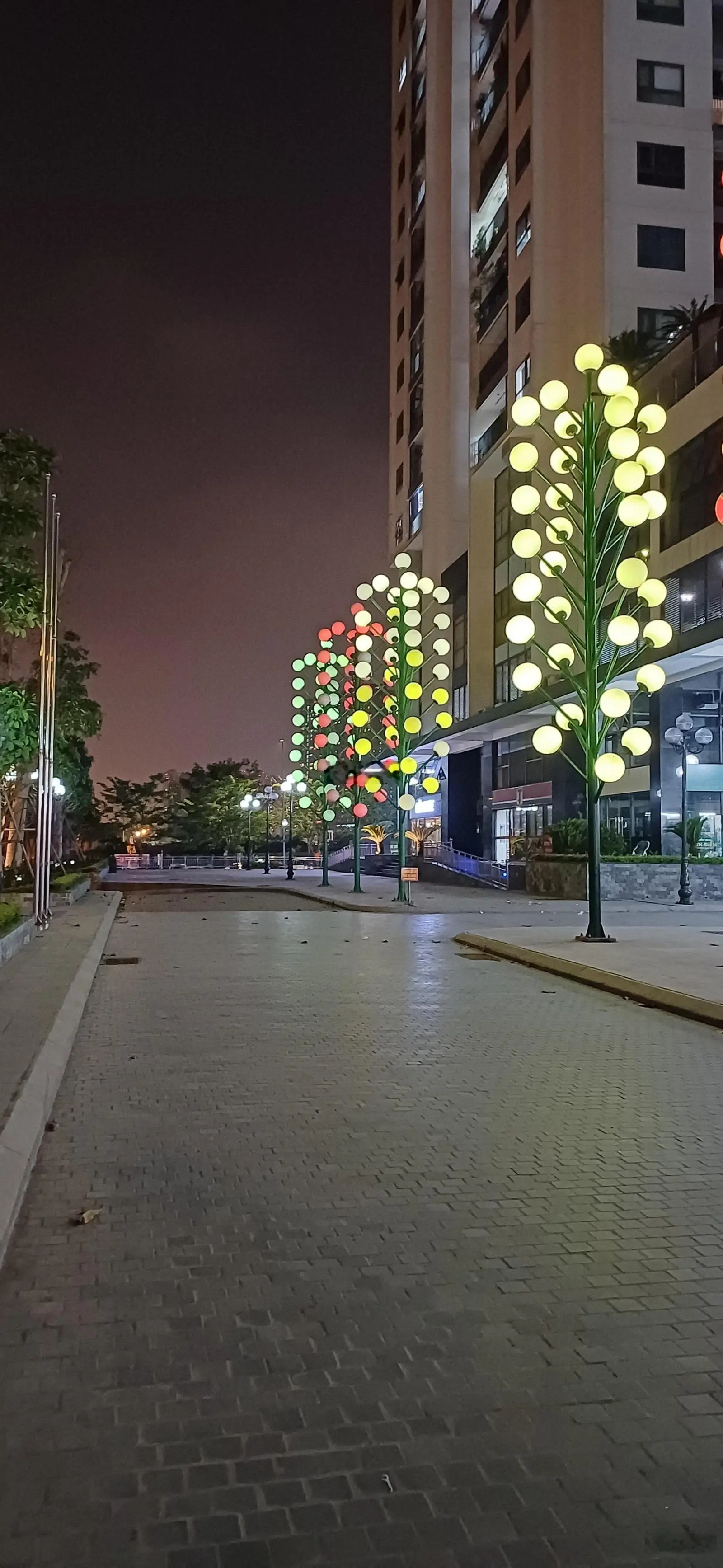 GẤP! Bán căn hộ 3 PN , Căn Hoa Hậu , 3 Thoáng ,VIU triệu USD ,Thăng Long Capital, giá chỉ 5,15 tỷ.
