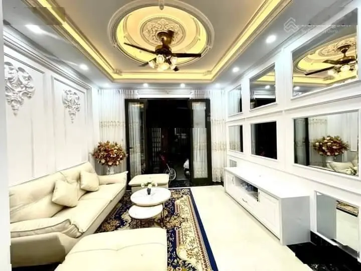 Nhà mặt ngõ Pháo Đài Láng rộng 2.5m, DT32m2 xây 5T MT4.2m giá 7.8 tỷ