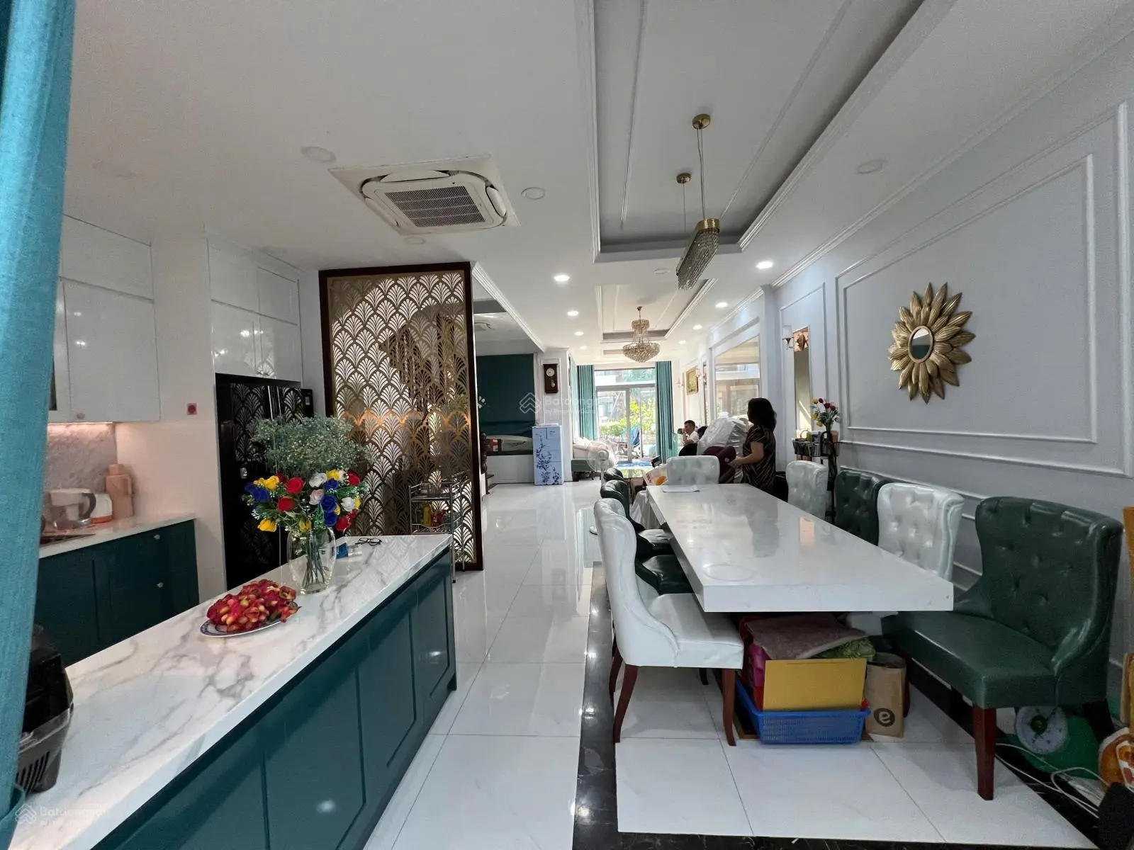 Bán nhà phố Verosa Park ngang 6mx18 full nội thất cao cấp