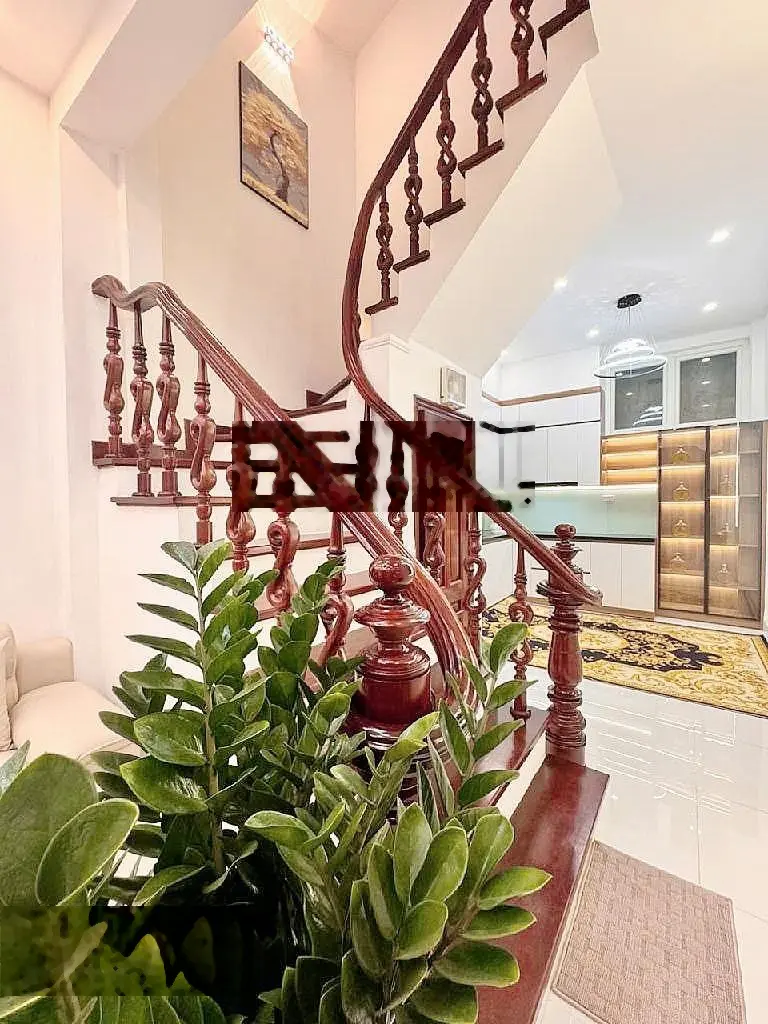Nhà đẹp VĂN TIẾN DŨNG , 5 tầng, 20m ra ôtô tránh , hơn 5 đồng xíu xíu . Thuý 0985 387 ***
