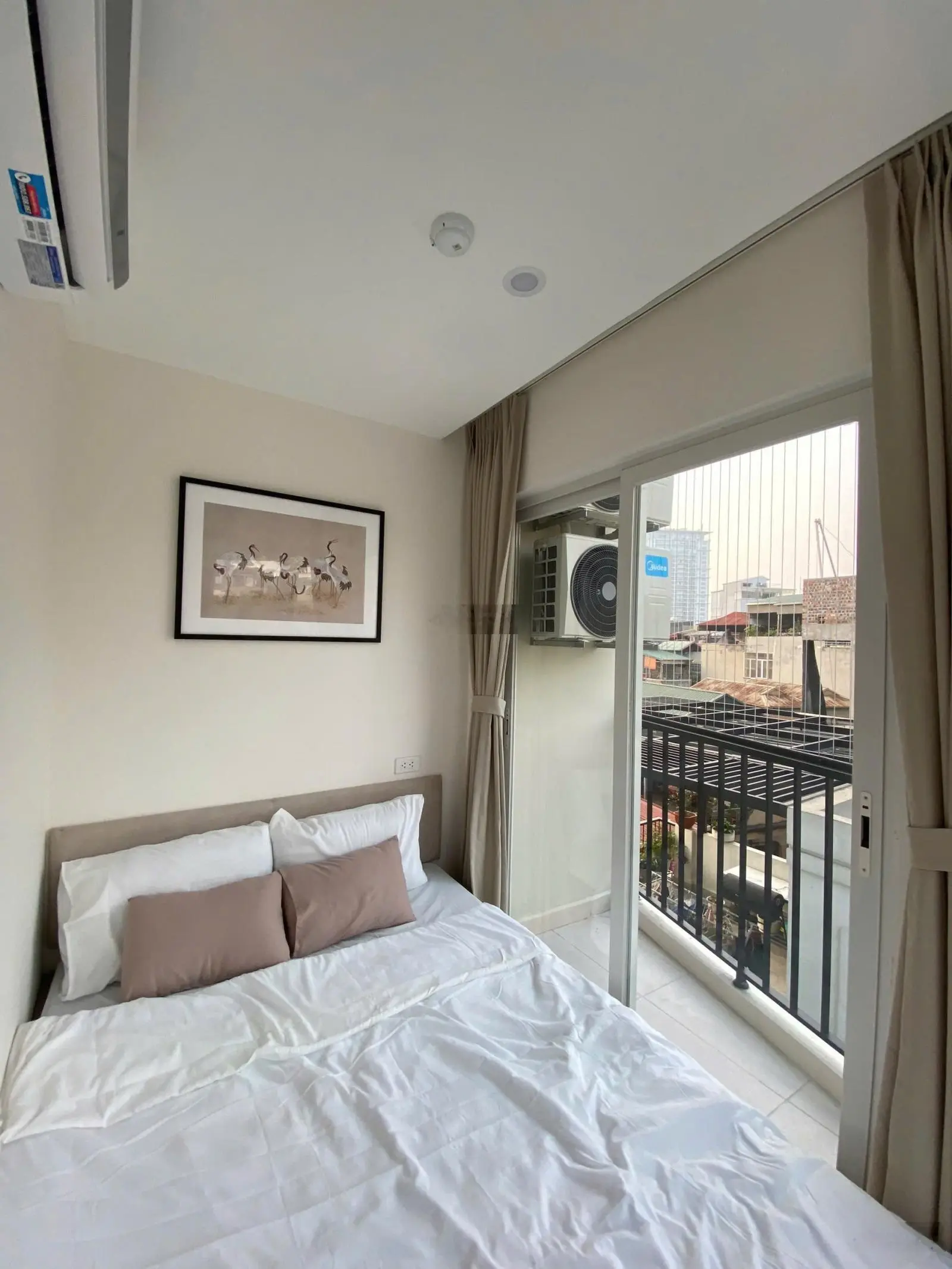 Căn hộ dịch vụ - lô góc - Đê La Thành - vip nhất Đống Đa + dòng tiền: ~ 1.2 tỷ/năm, lợi nhuận