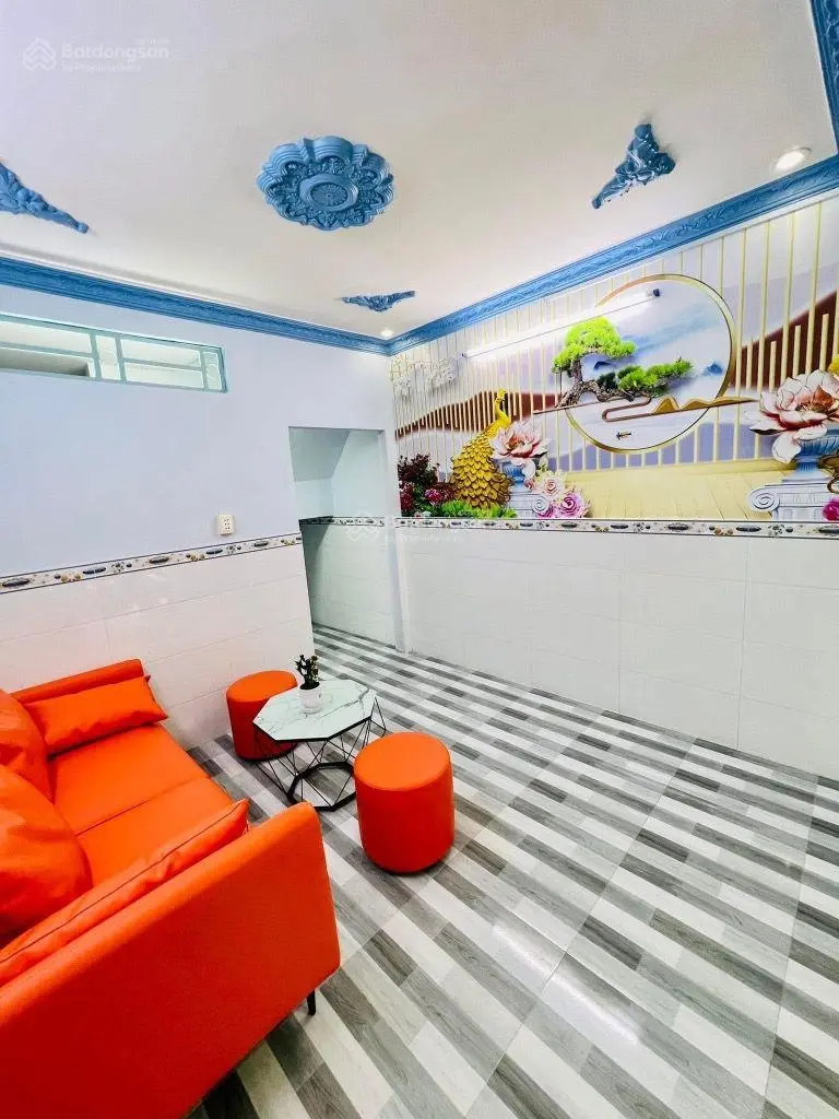 Bán gấp nhà riêng 2 tầng 21m2 hẻm xe hơi,giáp q6, tân phú,đường tân hoà đông bình tân giá chỉ 2,3tỷ