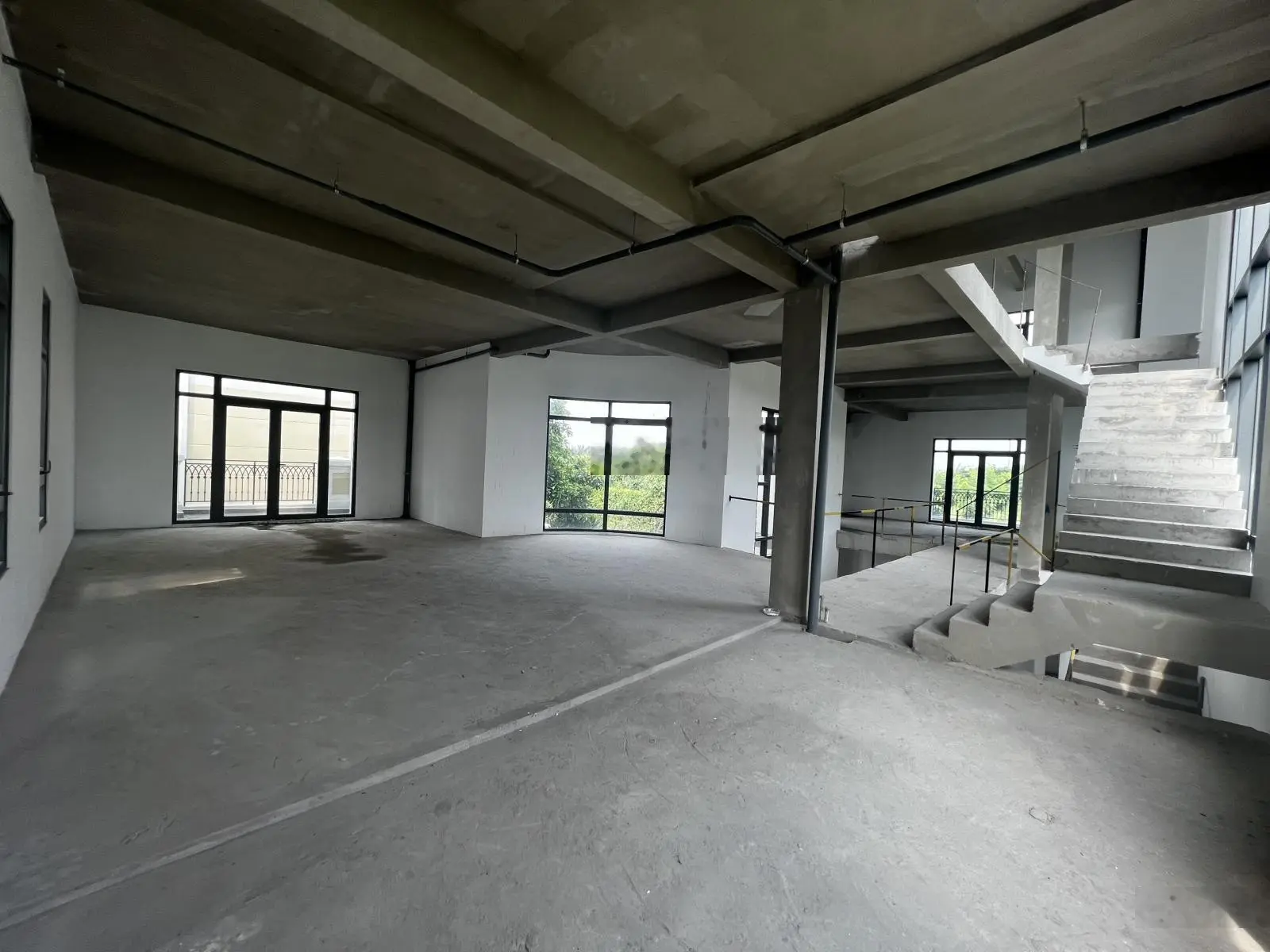 Bán Biệt Thự Đơn Lập Verosa Park Duy Nhất Đang Còn Nhà Thô, 527,5m2 - 483,8m2 Sàn Giá 57 Tỷ TL