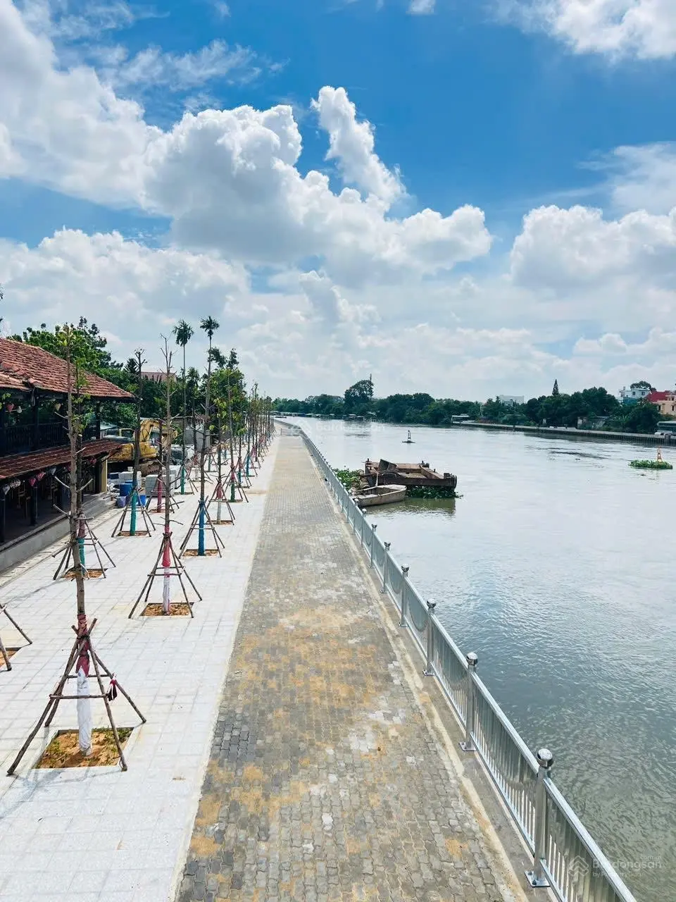Bán nhà đất mặt tiền đường Nguyễn Thành Phương - view sông Đồng Nai Hiệp Hoà