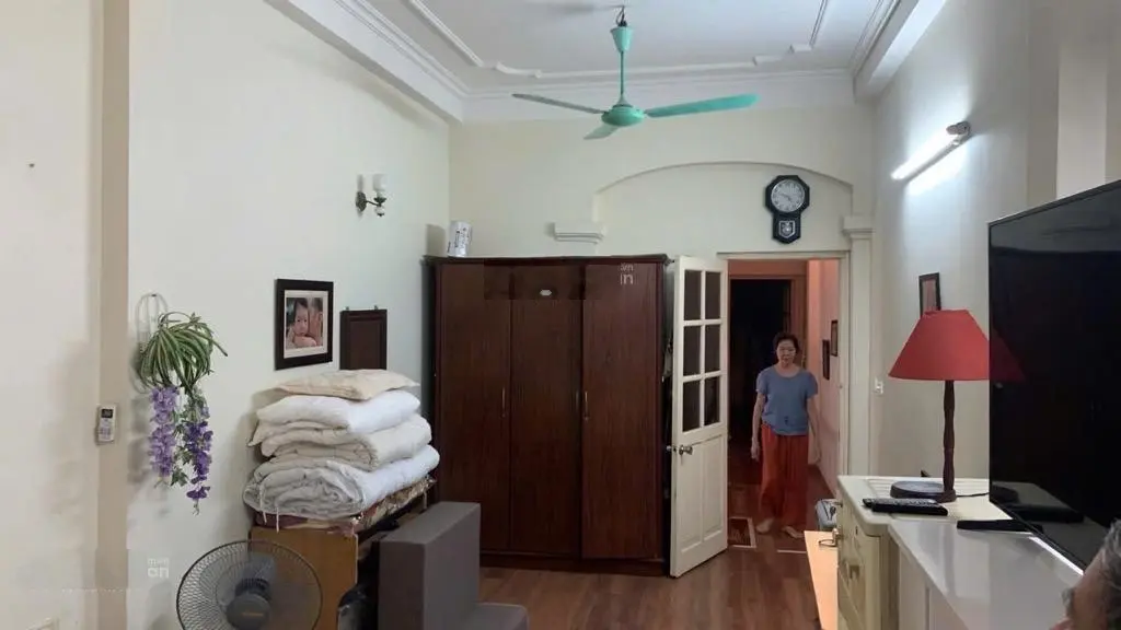 Bán nhà khu phân lô phố Hoàng Đạo Thành 3 Tầng - 60m2- 9 Tỷ 800