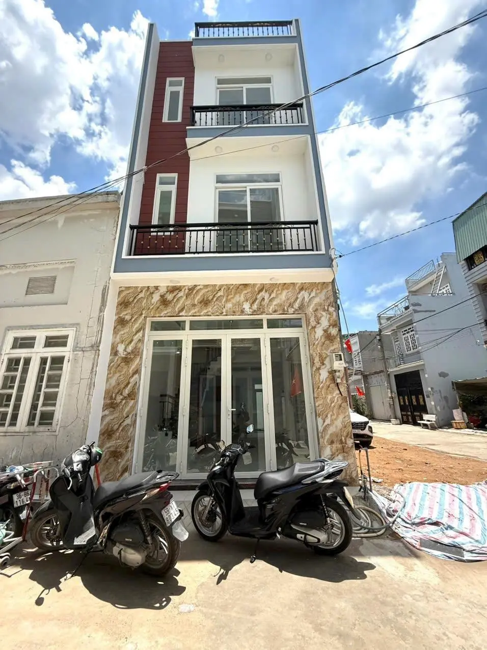 Bán nhà chính chủ đường Võ Văn Hát, gần trường Đại Học Tài Chính Marketing P.Long Trường, Q.9