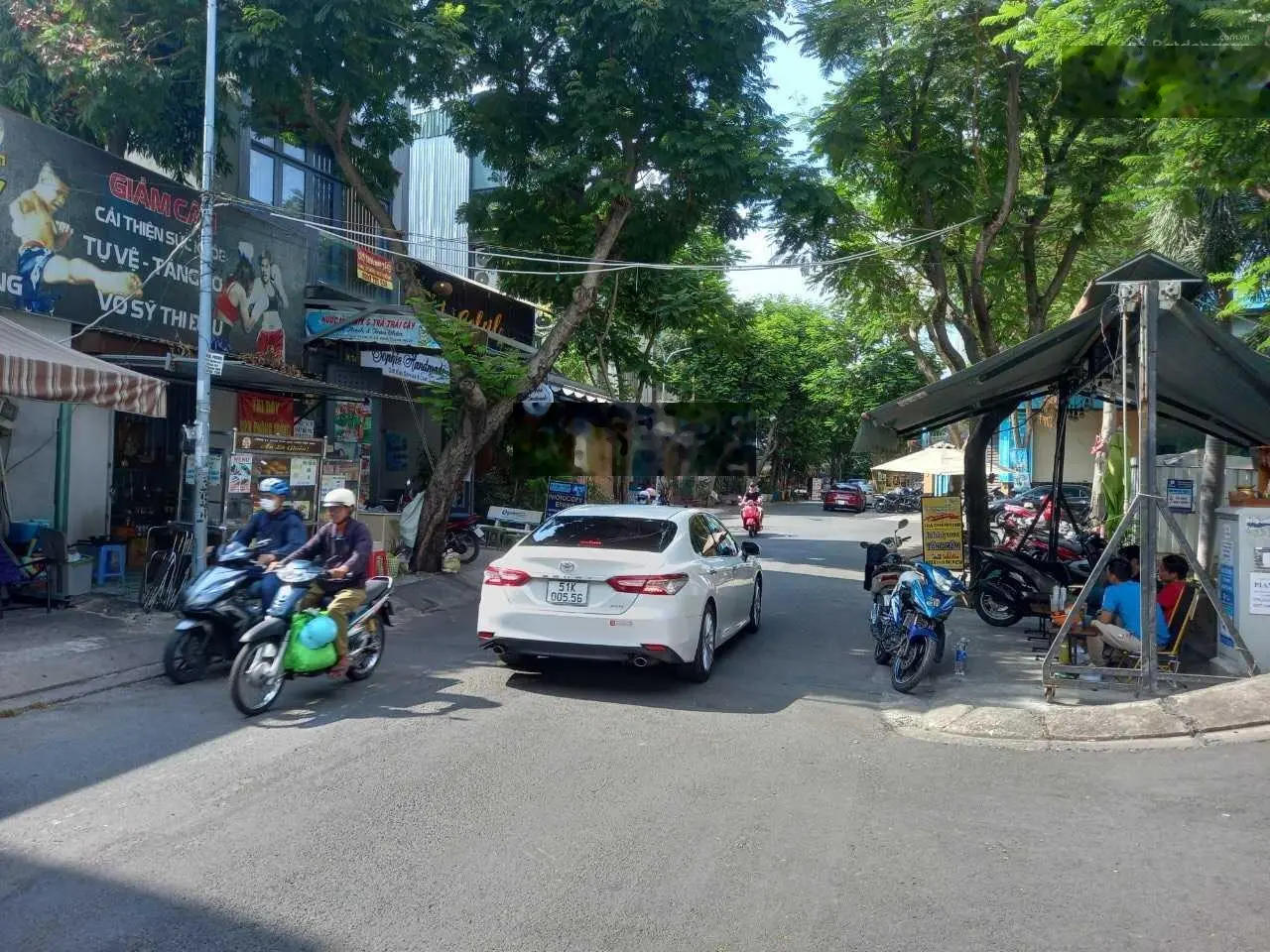 Nhà mặt tiền kinh doanh Đặng Thùy Trâm 5x17,5m hầm 4 tầng đã hoàn công đối diện ĐH Văn Lang