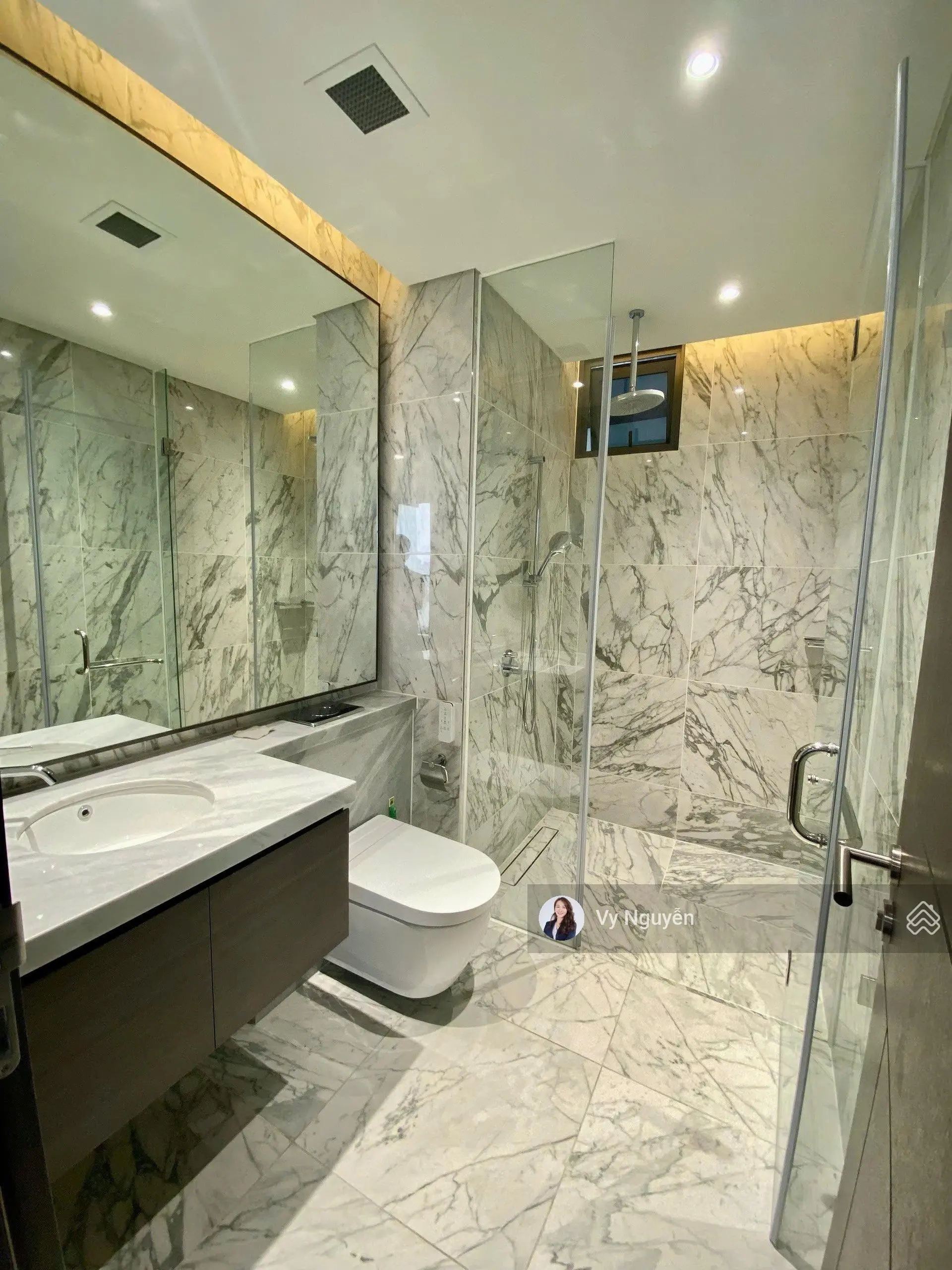 Bán căn hộ 2 phòng ngủ tại Cove Residences thuộc Empire City Thủ Thiêm full nội thất