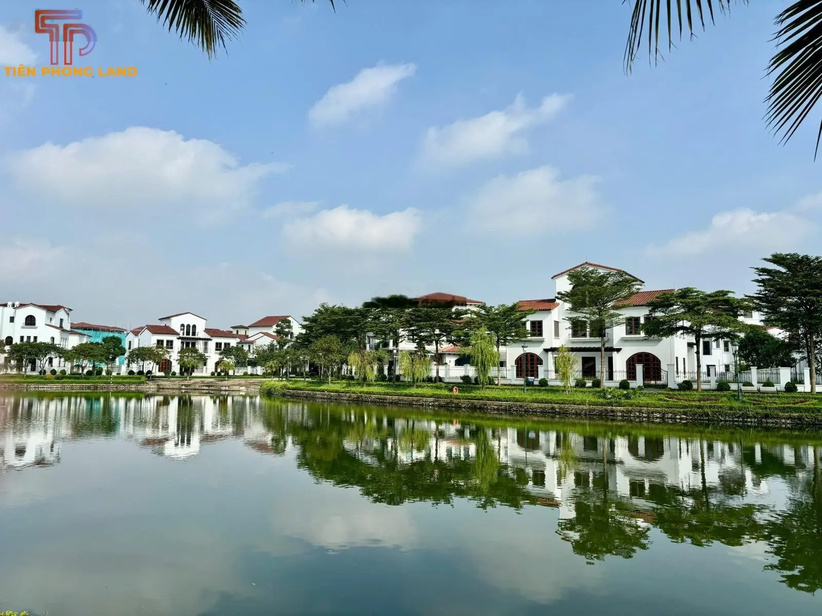 Bán nhà biệt thự đẹp mặt hồ tại vinhomes thăng long