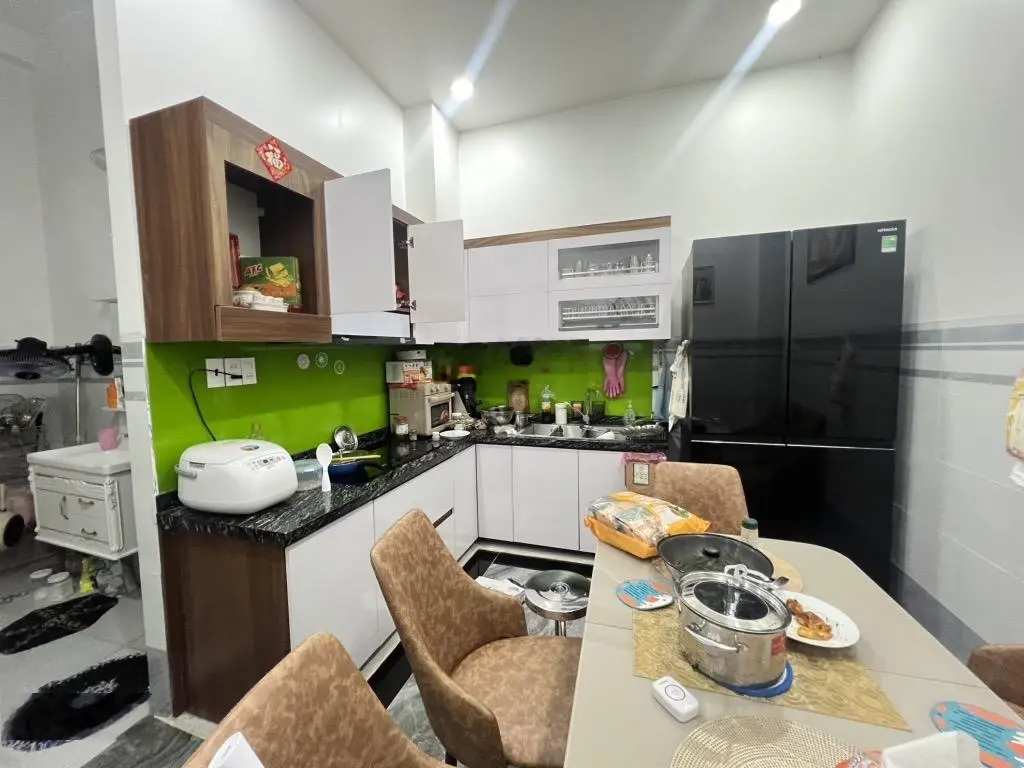 Nhà mới 87m2- hẻm xe tải tránh-làng tăng phú q9- g.i.á nhỉnh 8tỉ