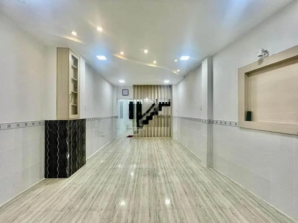KD lỗ nợ NH bán nhà 1T1L Ni Sư Huỳnh Liên, Tân Bình, SHR 53,2m2/ 940TR
