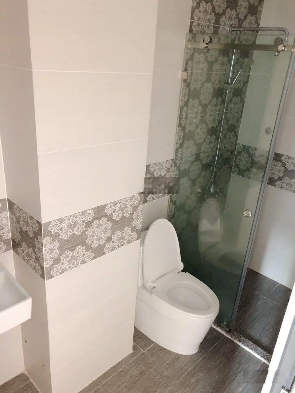 Hạ còn 11.7 tỷ.QUẬN 10 - NHÀ THÀNH THÁI 3 TẦNG ĐÚC BTCT - TRƯỚC NHÀ GẦN 5M