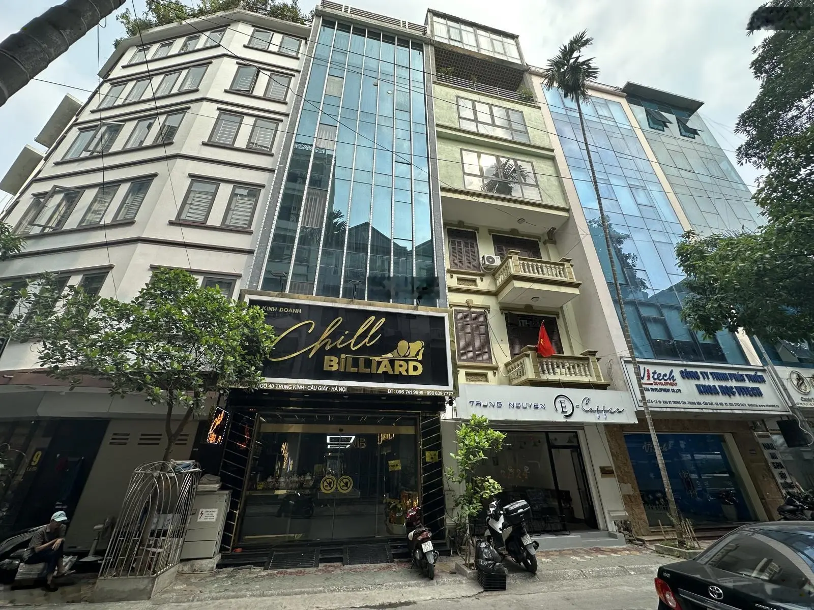 40 tỷ có siêu phẩm MP Nguyễn Trãi 130m2 8T MT 4.5m vỉa hè đá bóng dòng tiền đang cho thuê 200tr/th
