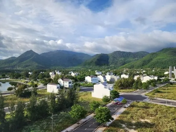 Chuyên phân phối dự án Goldenbay Hưng Thịnh biển Bãi Dài Cam Ranh giá tốt 20tr/m2, LH: 0908 207 ***
