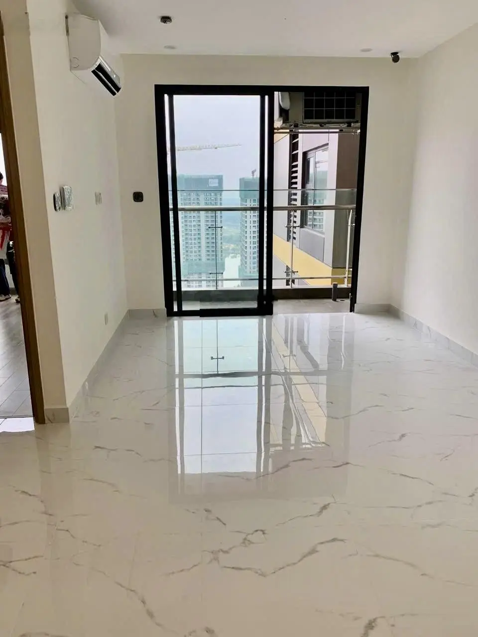 Chỉ 700tr Căn Hộ 1PN+ Beverly Solari Oasis Vinhomes Quận 9