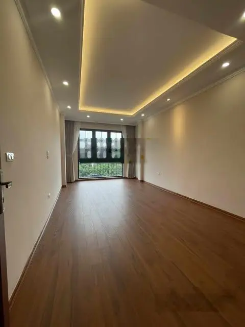 Bán nhà mặt phố Khương Đình 40m2x7 tầng, 24.7 tỷ Thanh Xuân. Kinh doanh bất chấp mọi loại hình