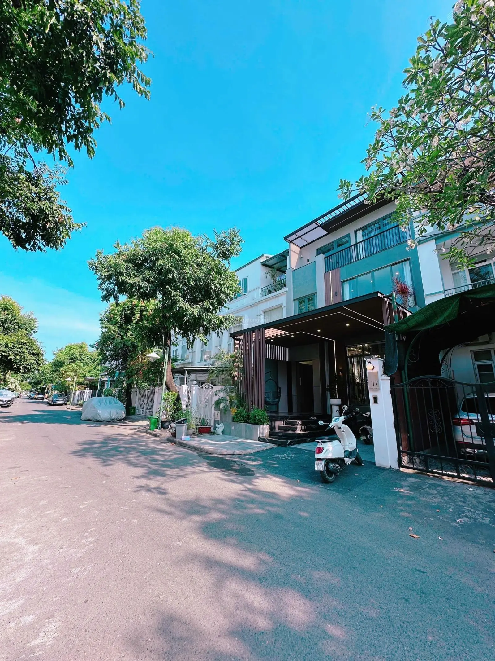 Bán Biệt Thự Mới Đẹp Phú Mỹ Hưng 7x18 - 3 Lầu Tặng Nội Thất Cao Cấp Vào Ở Liền
