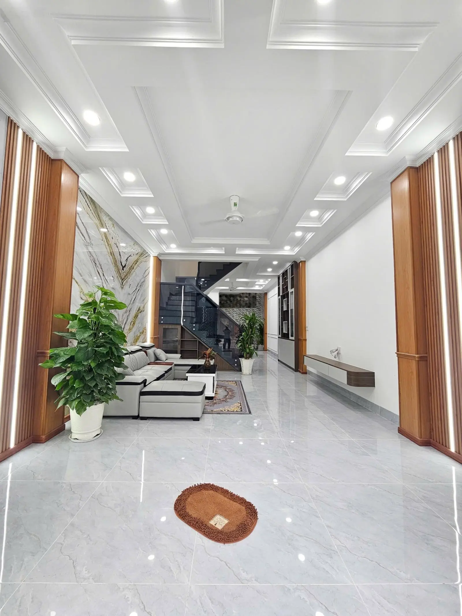 Nhà gần Sài Gòn: 4tỷ800 - 72m2 nhà 1 trệt 2 lầu hoàn công KDC đẹp cạnh KCN Vsip 1 TP. Thuận An