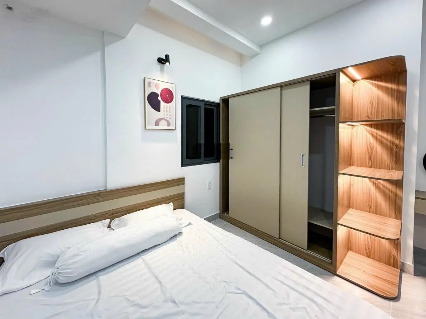 Nhà mới 29m2 giáp Quận 1 - full nội thất - 2 phòng ngủ - chỉ 3,99 tỷ