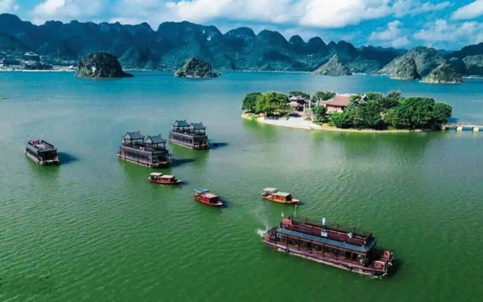 FLAMINGO GOLDEN HILL - Thành phố Đồi Vàng - Vịnh Hạ Long trên cạn - View Vịnh hồ 600ha mặt nước