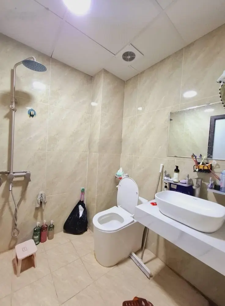 Nhà mới dân mới xây 5 tầng, 32m, ô tô tránh cách nhà 9m, chỉ 6 tỷ gần chợ hà đông