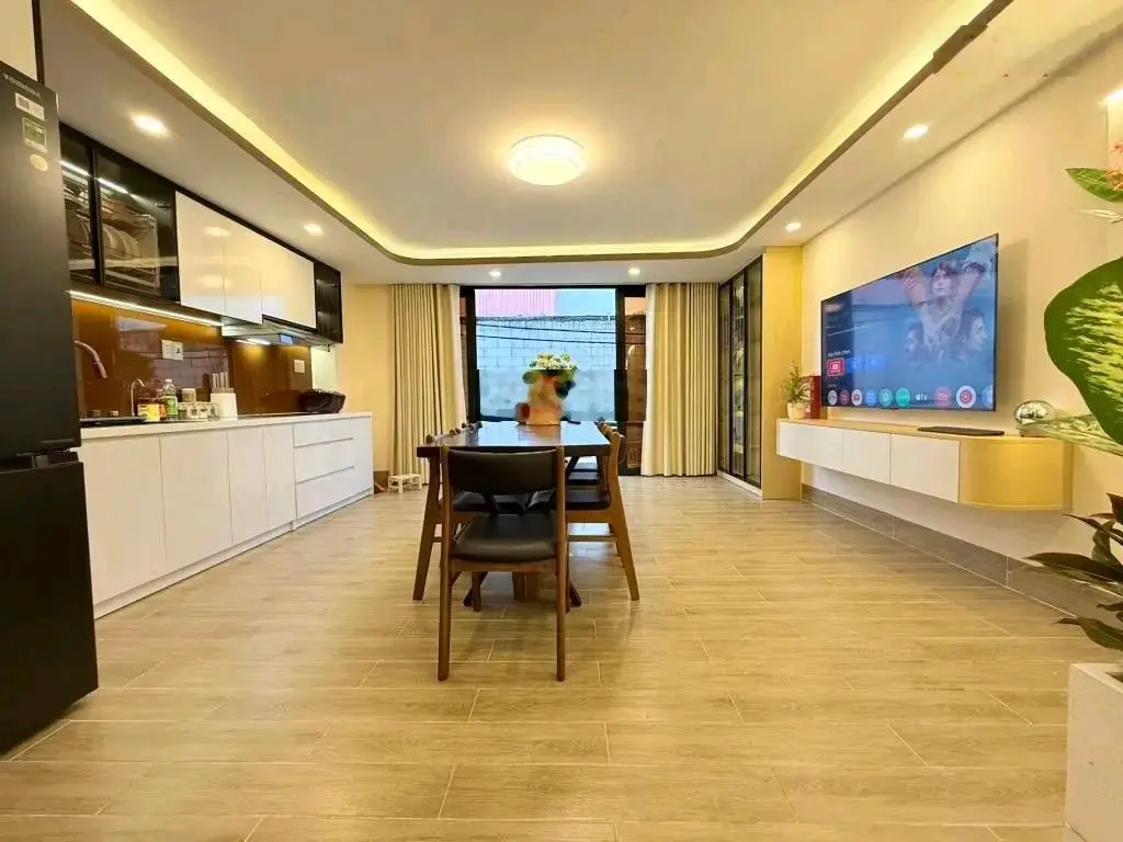 Chính chủ cần bán nhà Nguyễn Hữu Cầu - Phường Tân Định - Q.1, giá 4tỷ570/82,6m2, đang cho thuê 36tr