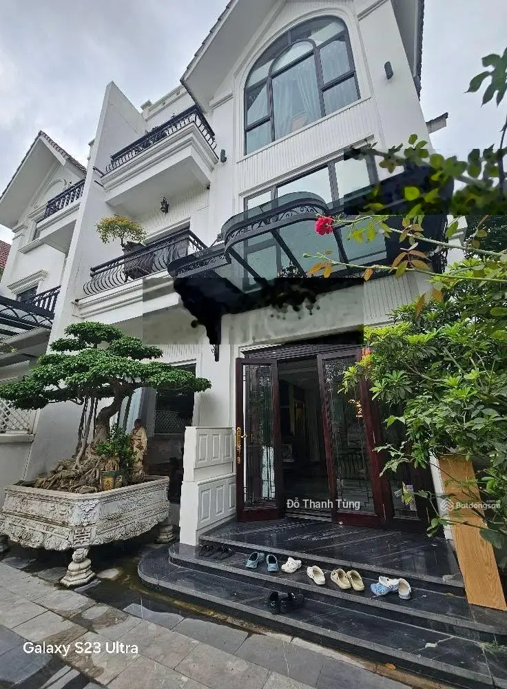Bán biệt thự chỉ giành cho giới tinh hoa, Biệt Thự nằm trong KĐT Hoa Sữa, Vinhomes Riverside.