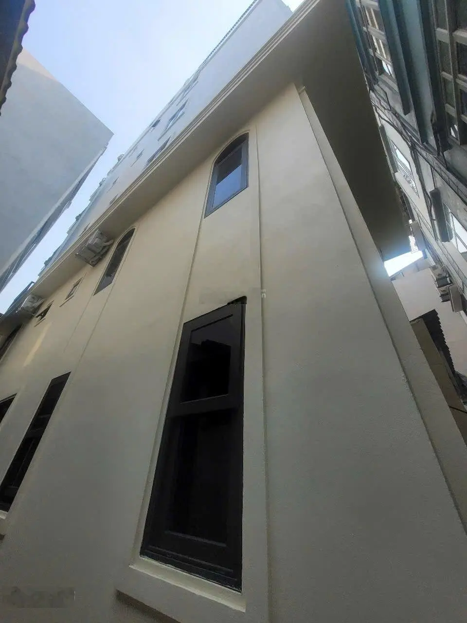 CCMN 9.35 tỷ, Dòng tiền 500tr/năm, 10 Phòng, LÔ GÓC 6 tầng thang máy, DT 50m2,NGÃ 5 Hà Trì, Hà Đông