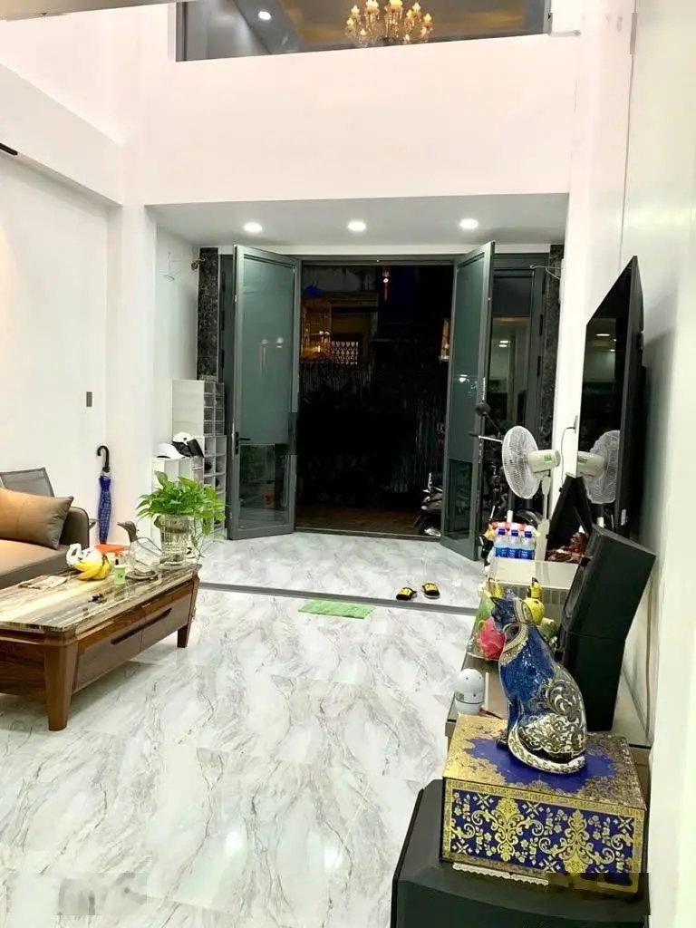 Hạ 300tr - giá chào mới 9.4 tỷ hẻm ô tô tránh - 2 mặt tiền hẻm - sổ vuông A4. Nhà tự xây ở