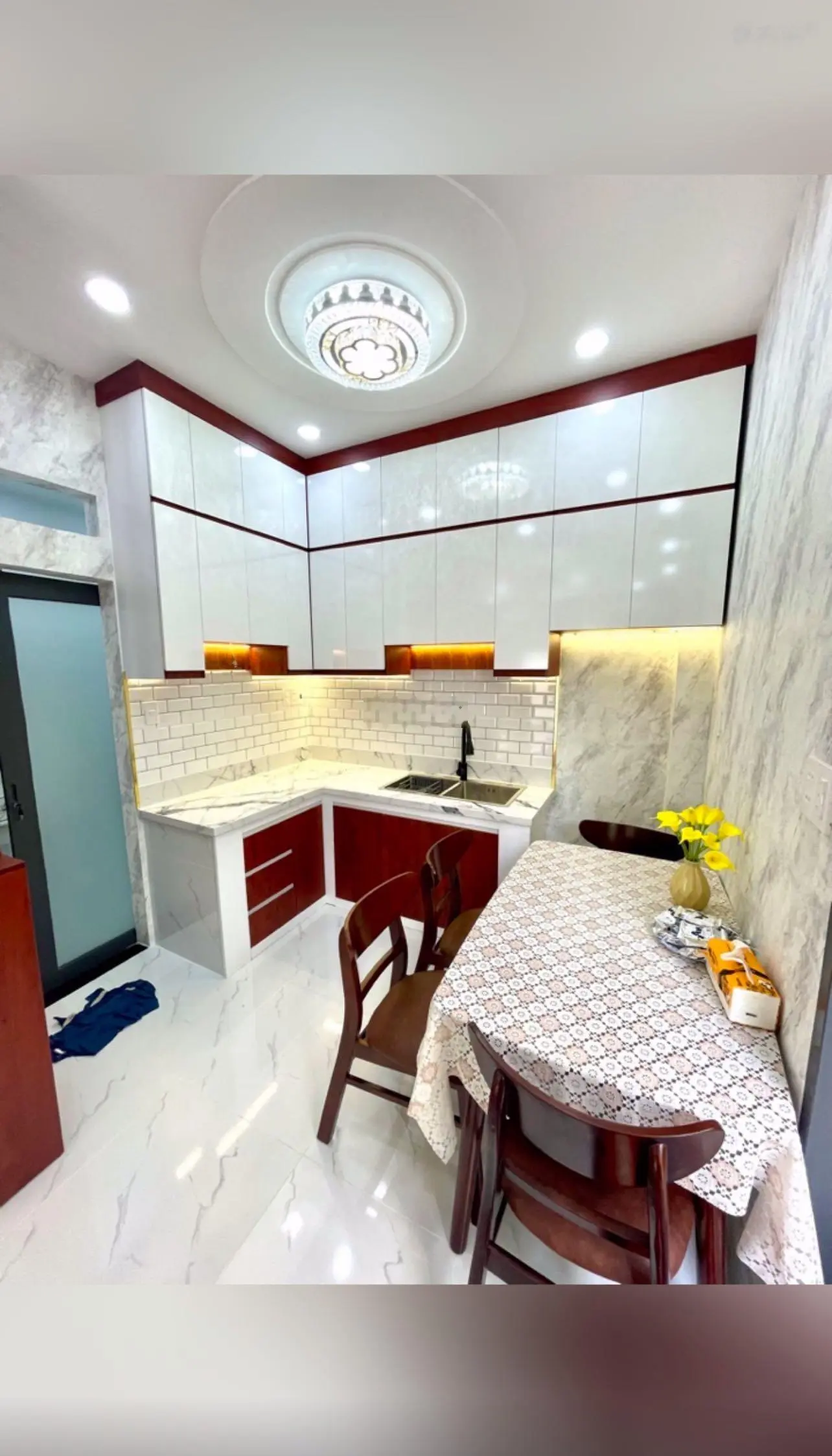 Nhà cực đẹp hẻm xe hơi - rẻ nhất quang trung gò vấp tặng full nội thất giá chỉ 3,85 còn nói chuyện